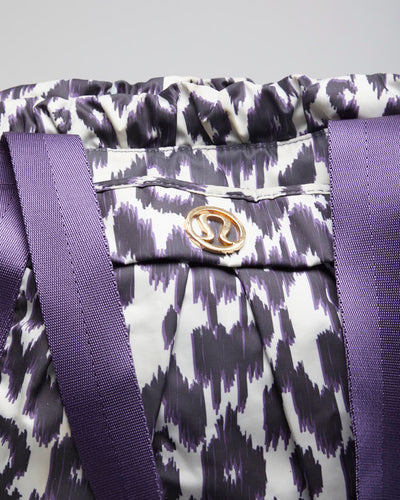 Vintage Women's Leopard Print Lululemon Drawstring Duffle Bag