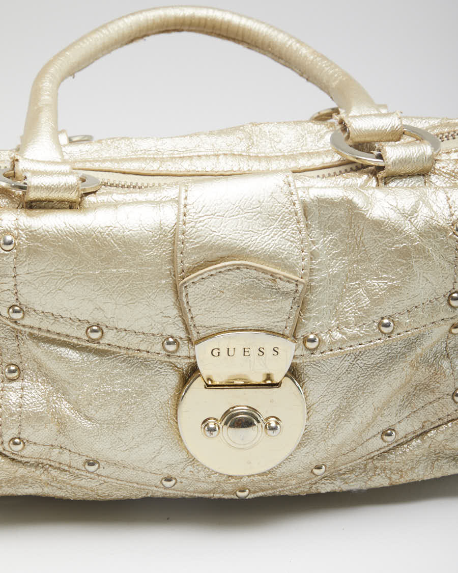 Woman's Vintage Gold Guess Bag With Chain Strap Detail