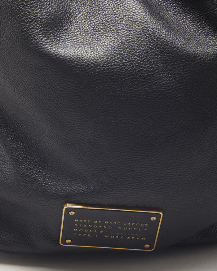 Marc Jacobs Drawstring Crossbody Bucket Bag