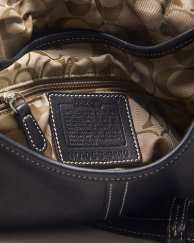 Vintage Coach Black leather Crossbody bag