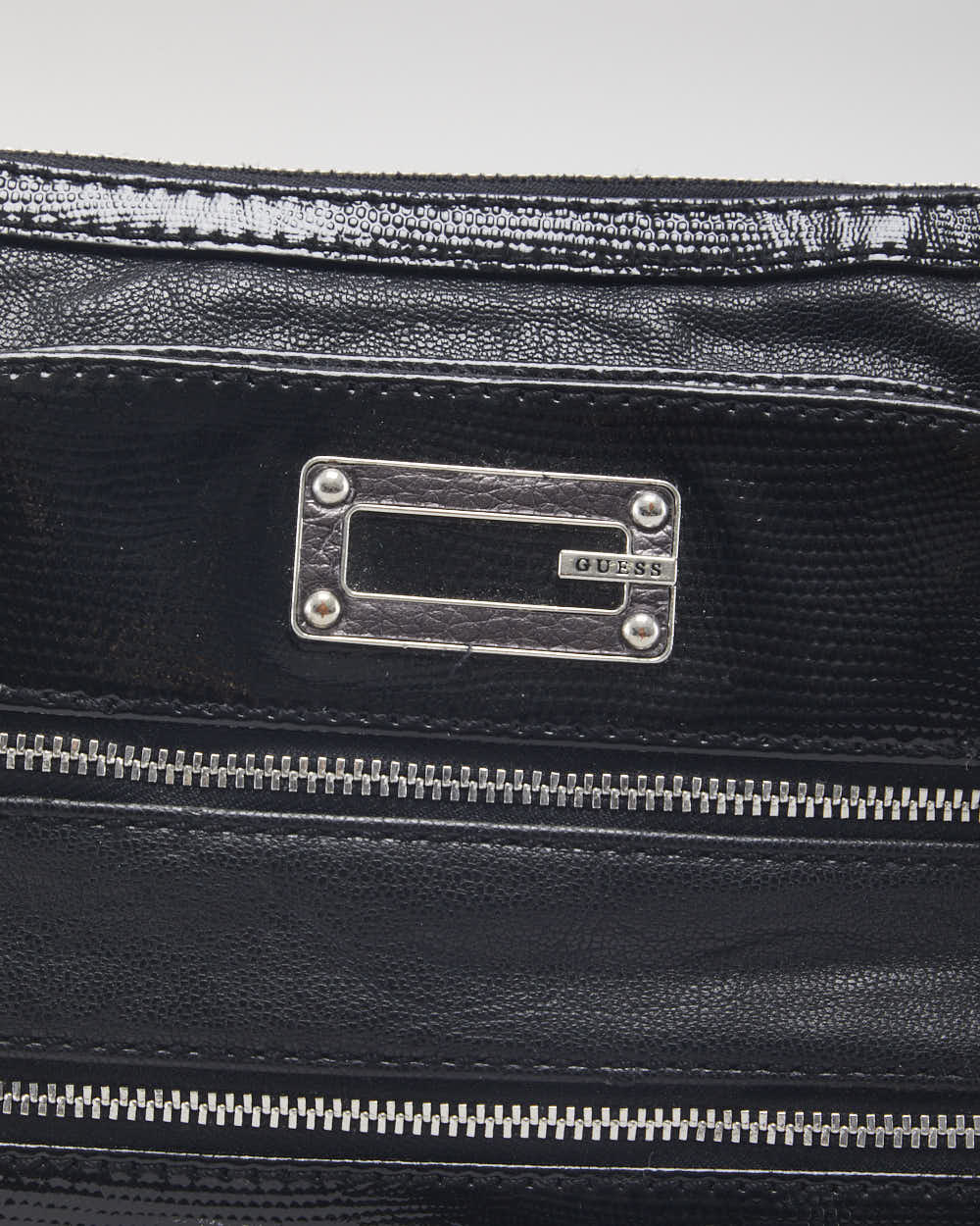 Y2k 00s Guess Crossbody Bag