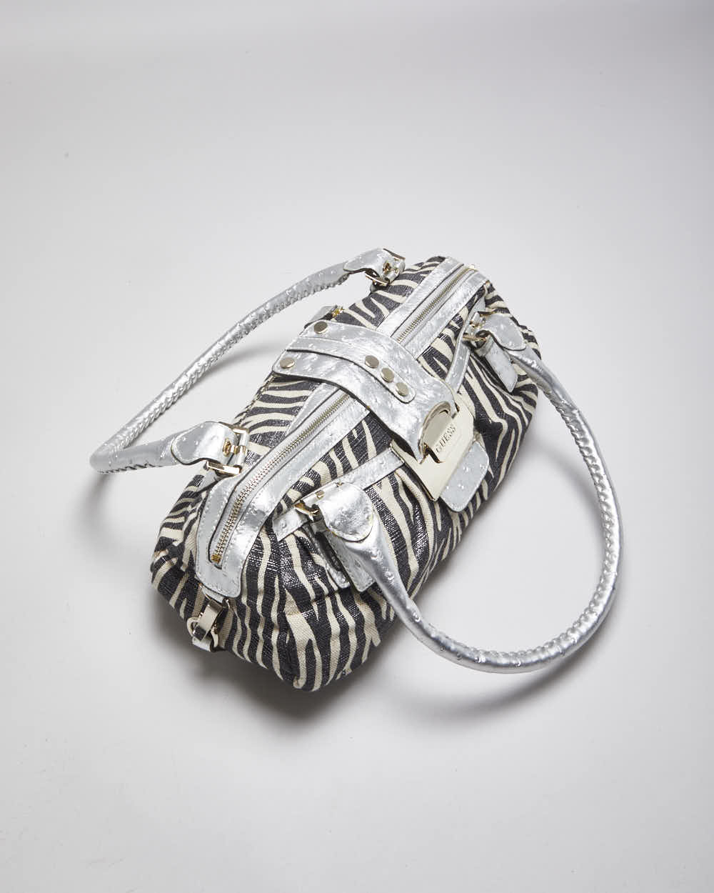 Vintage Y2k 00s Guess Handbag – Rokit