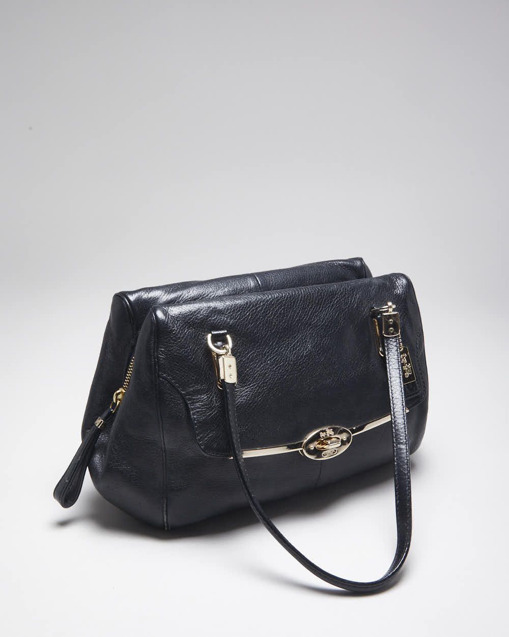 Vintage Y2k 00s Coach Black Leather Cross-body Bag
