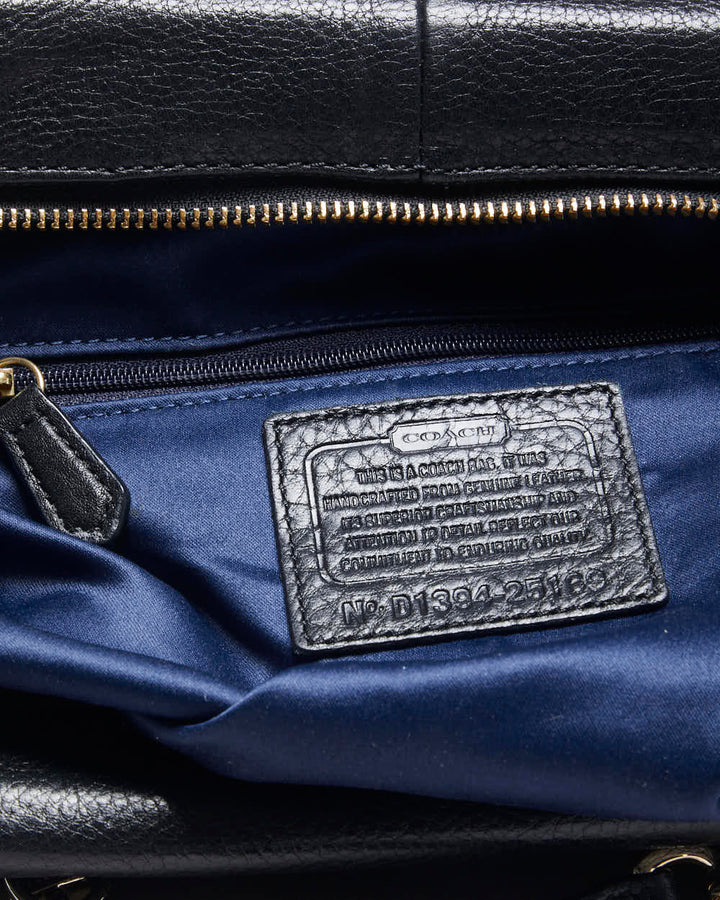 Vintage Y2k 00s Coach Black Leather Cross-body Bag