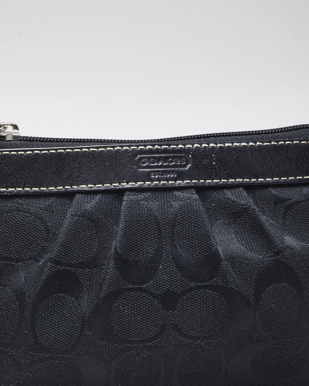 Vintage Y2k 00s Coach Clutch Purse