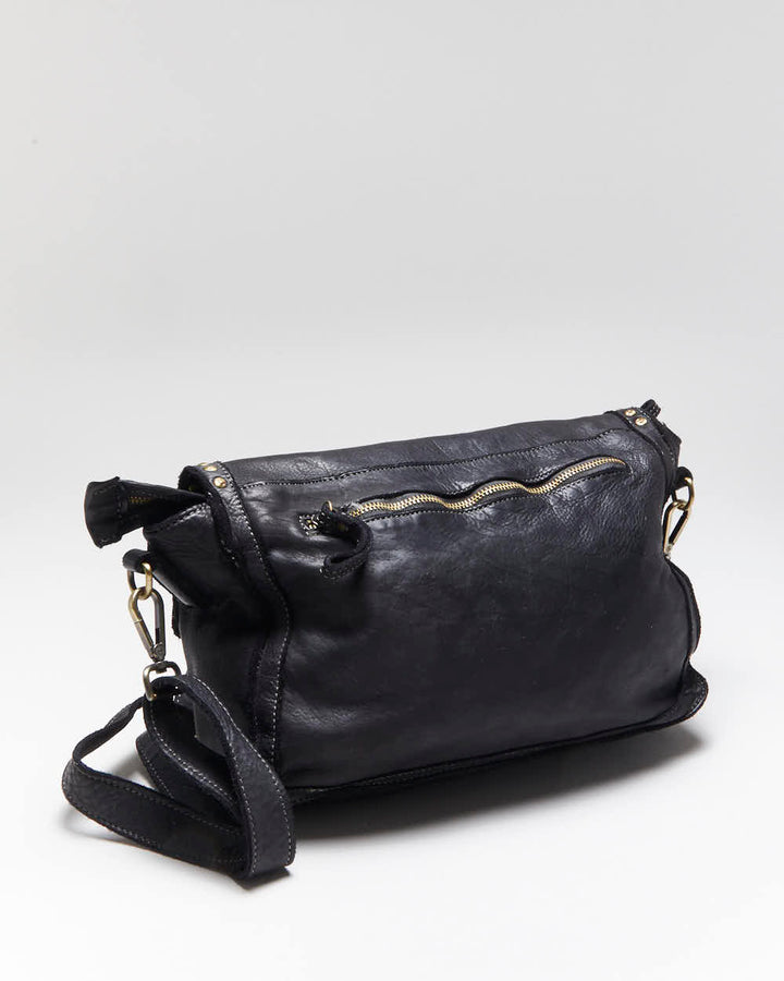 Vintage Bolsa Nova Leather Studded Bag