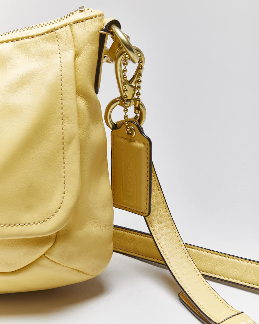 Vintage Y2k 00s Coach Butter Yellow Shoulder Bag