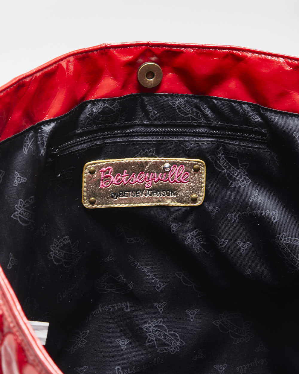 Vintage Y2K 00s Betsey Johnson Betseyville Quilted Heart Shoulder Bag