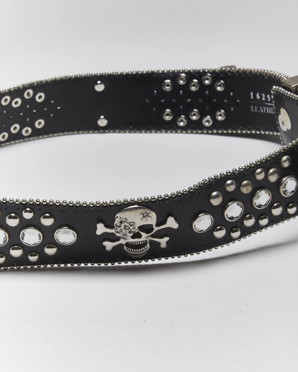 Vintage Y2k 00s Skull And Cross Bones Rhinestone Belt - W30-W34