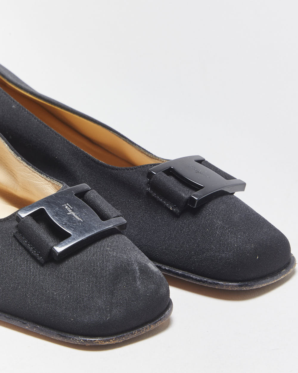 Vintage Salvatore Ferragamo Fabric Square Hoe heeled Shoes - UK6
