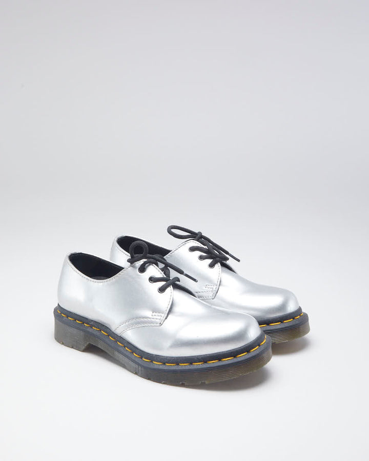 Dr Martens Vegan Leather Silver Low Top Boots EUR 36 – Rokit