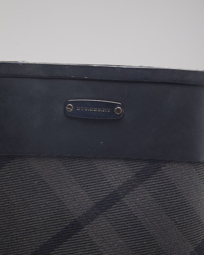 Burberry Grey Rain Boots - UK9