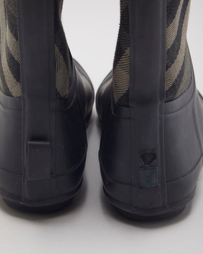 Burberry Grey Rain Boots - UK9