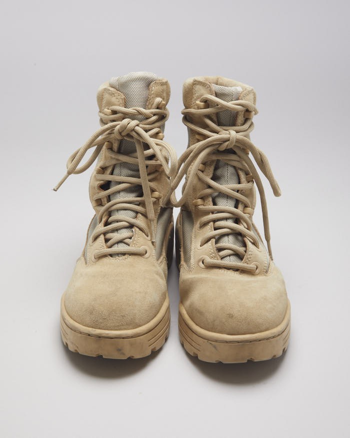 Yeezy Season 4 Combat Boots - UK7