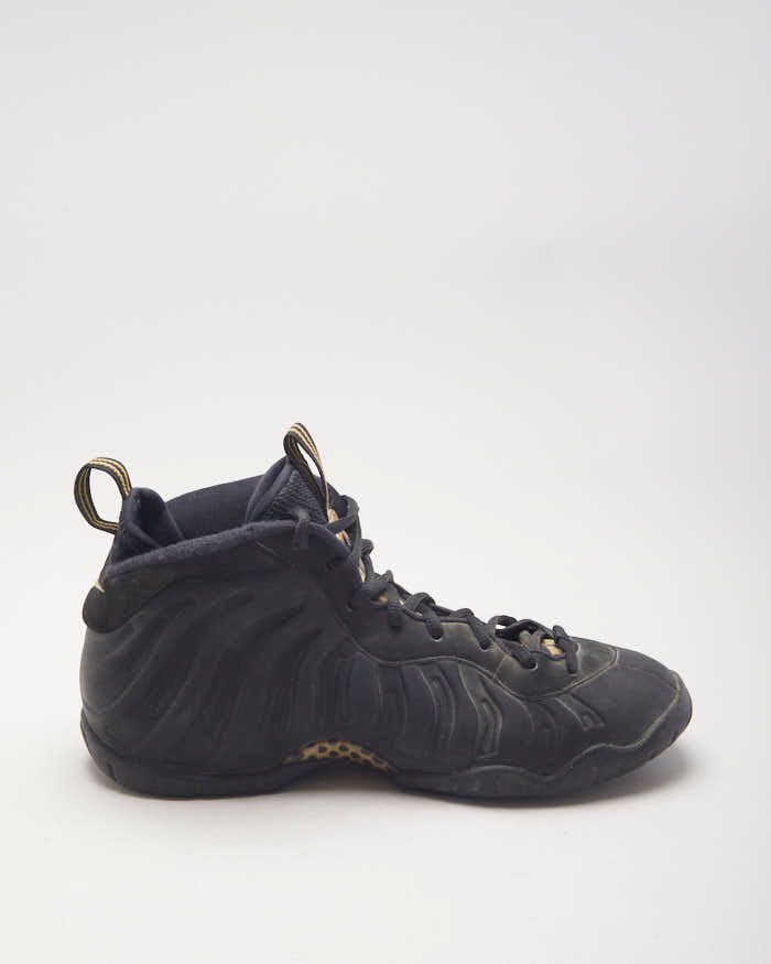 Nike Foamposite Pro Black Metalic Gold Trainers - UK6