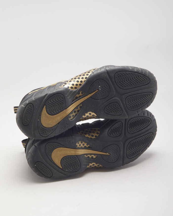 Nike Foamposite Pro Black Metalic Gold Trainers - UK6