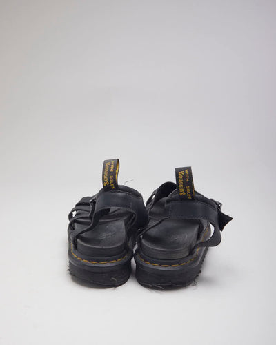 Dr martens air wave deals