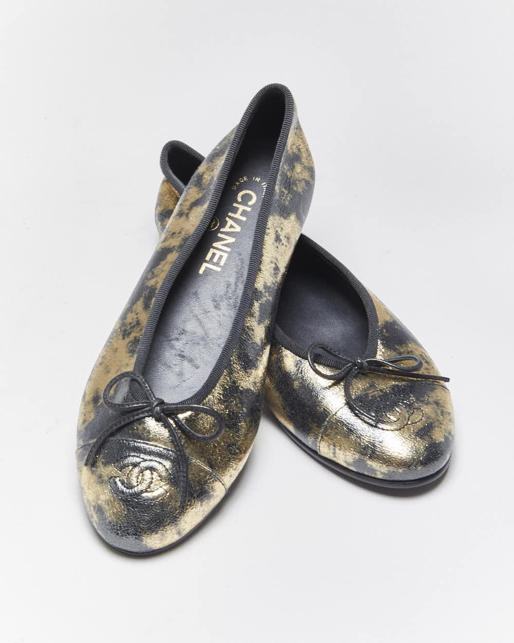 Vintage Chanel Gold & Black Leather - UK5