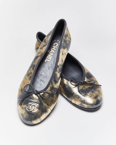 Vintage Chanel Gold & Black Leather - UK5