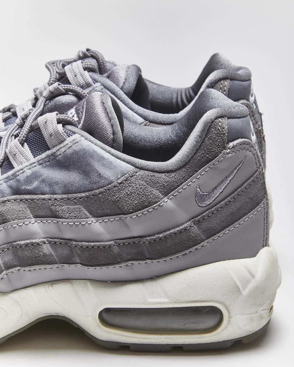 Vintage Nike Air Max 95 Velvet Trainers - UK6