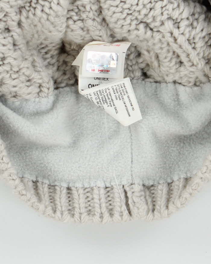 Vintage Y2K Women's The North Face Cable Knit Toque Beanie - OS