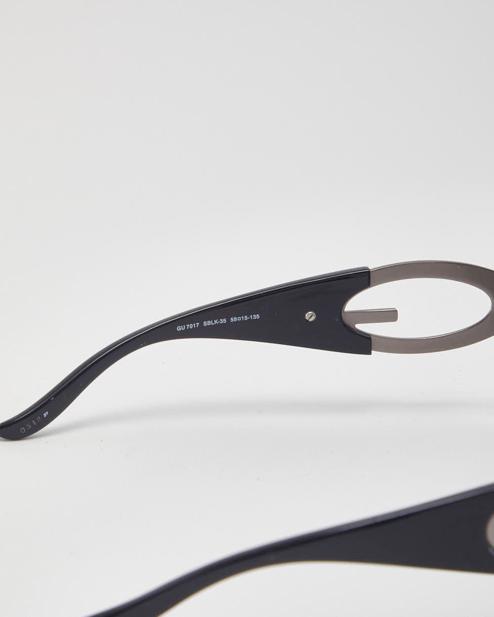 Y2k 00s Guess Black Sunglasses
