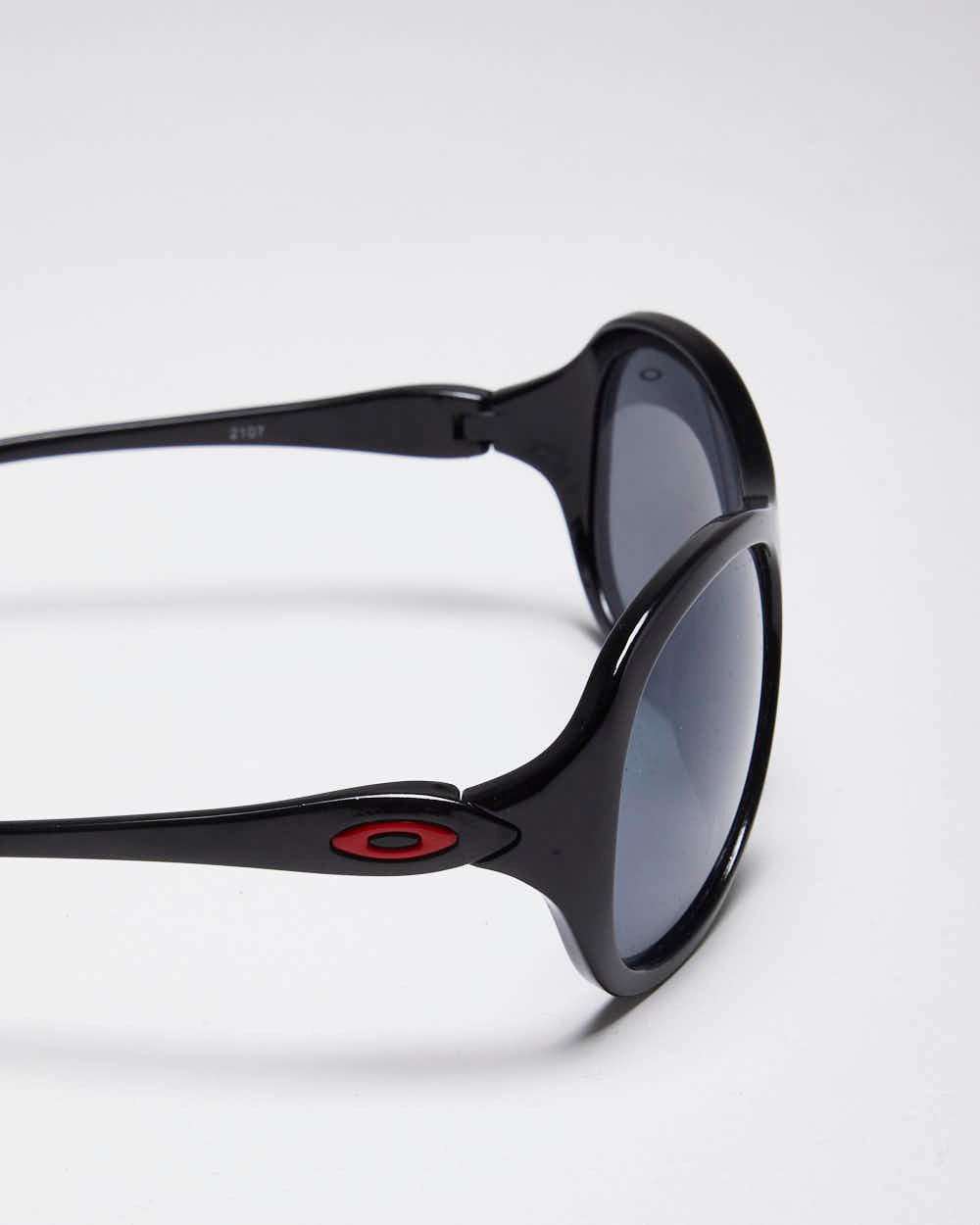 Vintage 2000's Women's Oakley Vacancy Wide Frame Sunglasses
