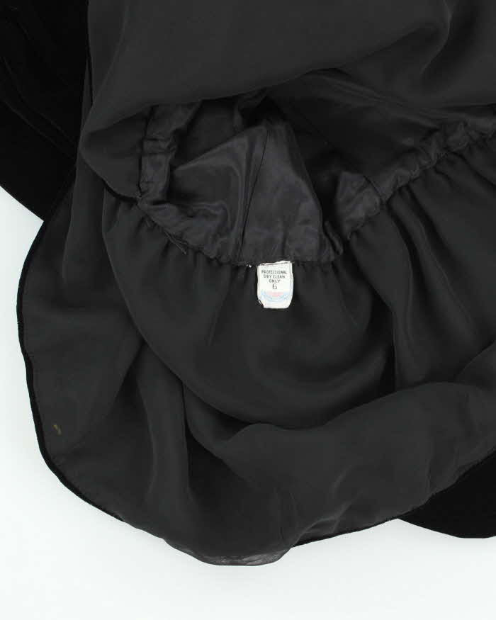 Vintage 80s Oscar De La Renta Black Velvet Long Sleeve Dress - S