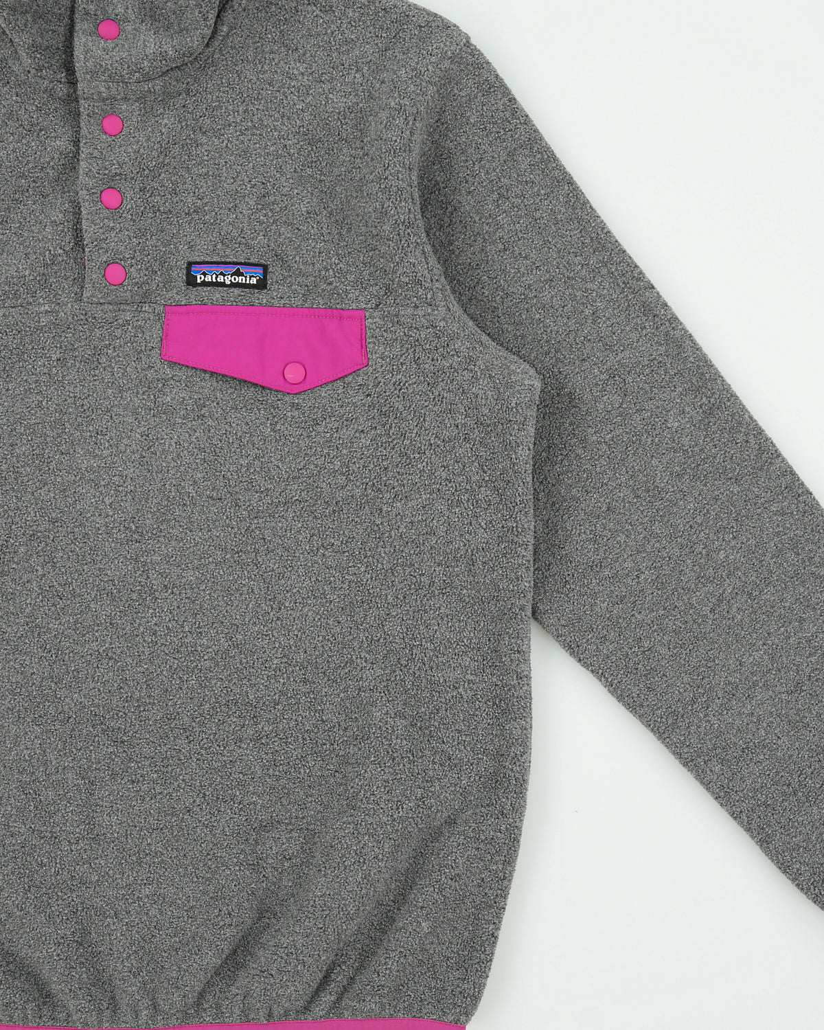 Patagonia Women's Grey/Hot Pink Synchilla Snap-T Pullover Fleece - M