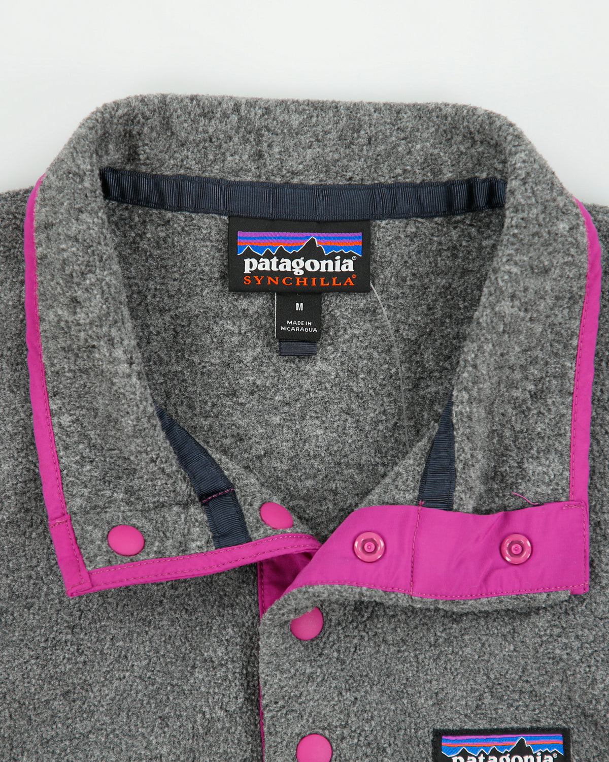 Patagonia Women's Grey/Hot Pink Synchilla Snap-T Pullover Fleece - M
