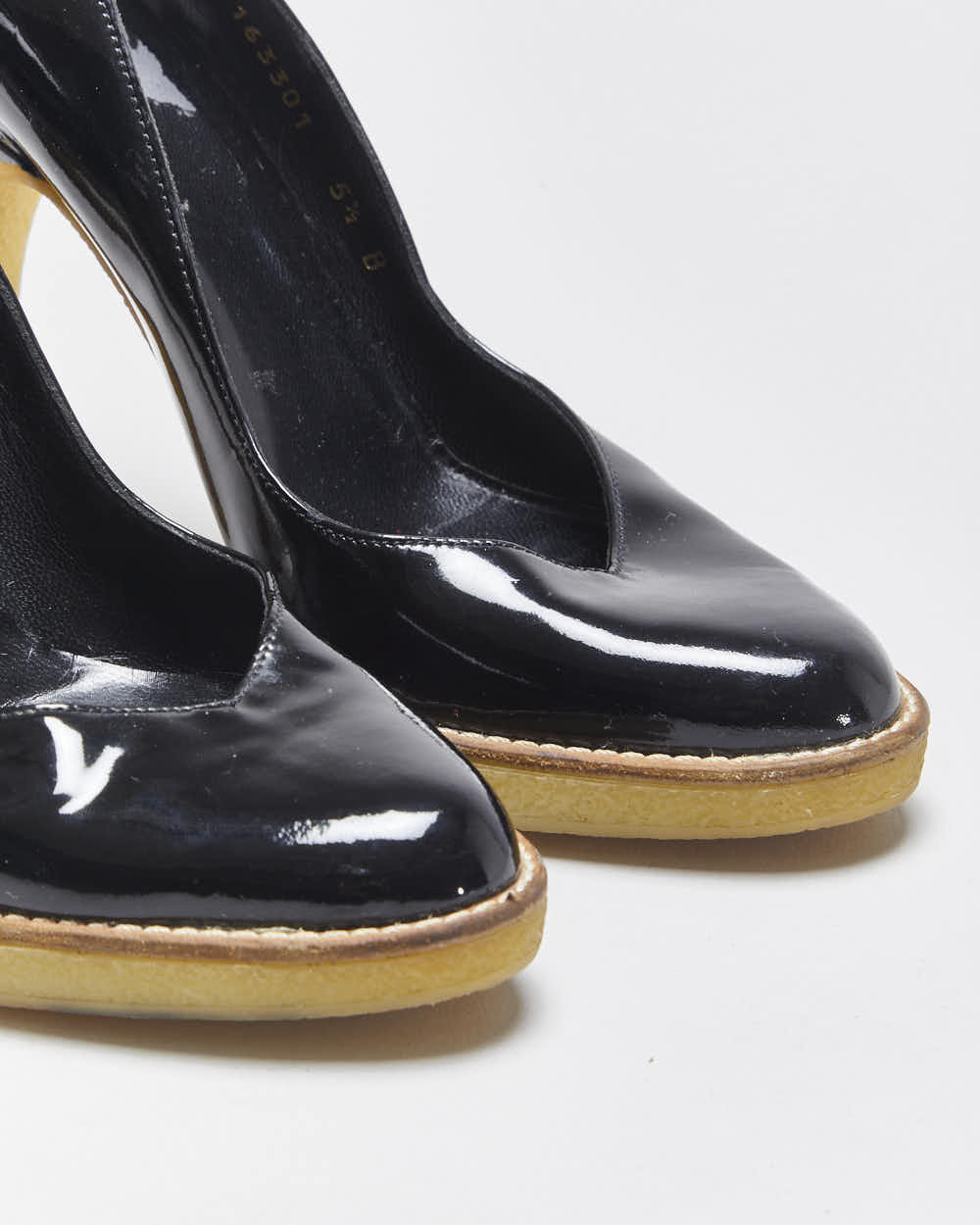 Vintage Y2K 00s Gucci Women's 'Nightfall Diva' Black Patent Leather Rubber Sole Pumps - UK4.5
