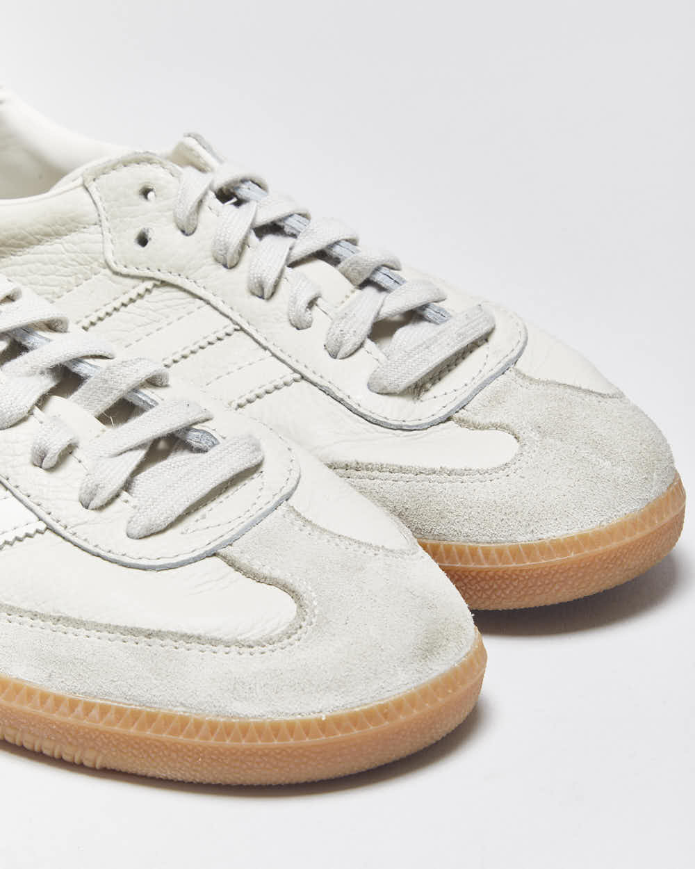 2023 Adidas Samba OG 'Aluminium Beige/Gum' Trainers - UK7.5