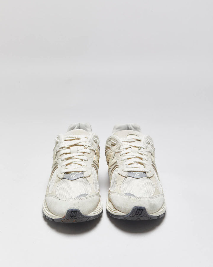 2023 New Balance M2002R Women's 'Calm Taupe/Angora Silver Metallic Trainers - UK6
