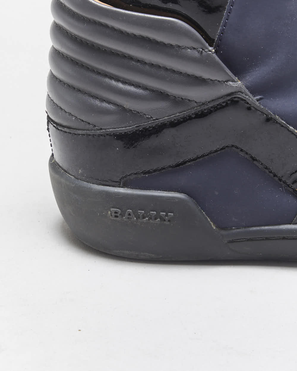 2022 Bally Women's Etman/025 Navy Rubberised / Black Patent Leather High Top Trainers - UK5.5