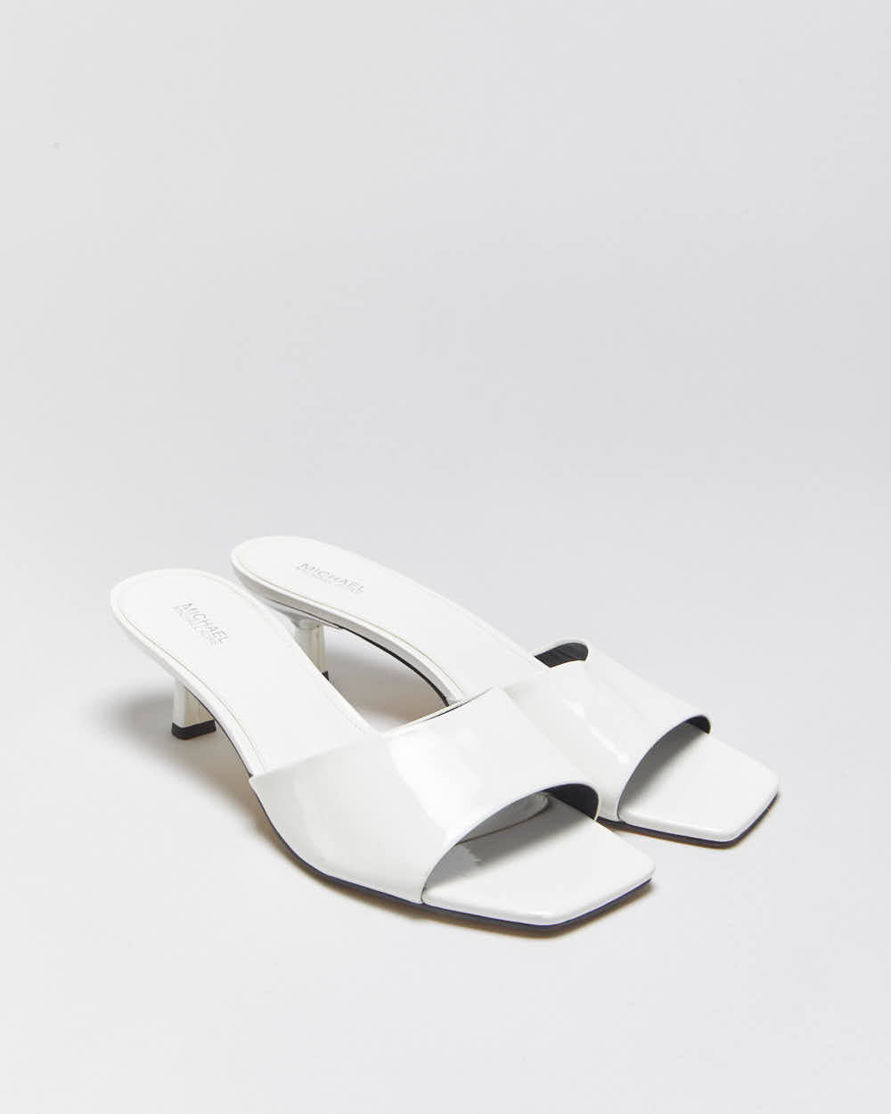 Vintage Michael Michael Kors Women's White Patent Leather Square Toe Kitten Heel Mules - UK8