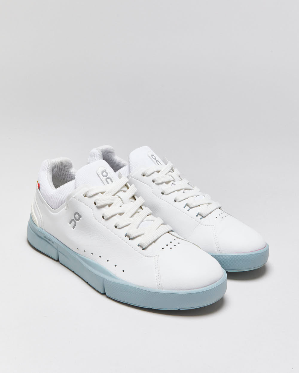 2024 ON Running Women's The Roger Low Top Tennis Trainers - UK5.5