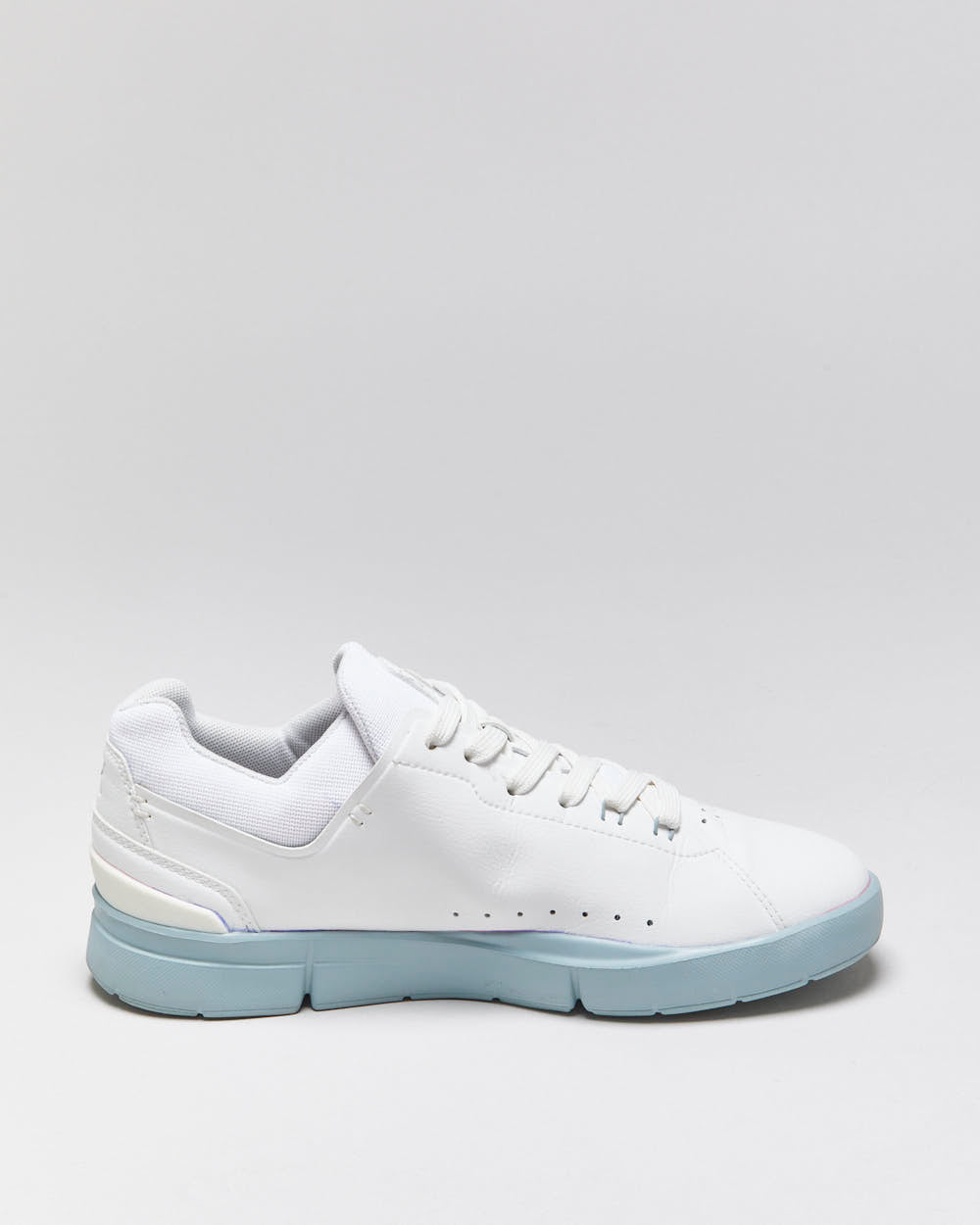 2024 ON Running Women's The Roger Low Top Tennis Trainers - UK5.5