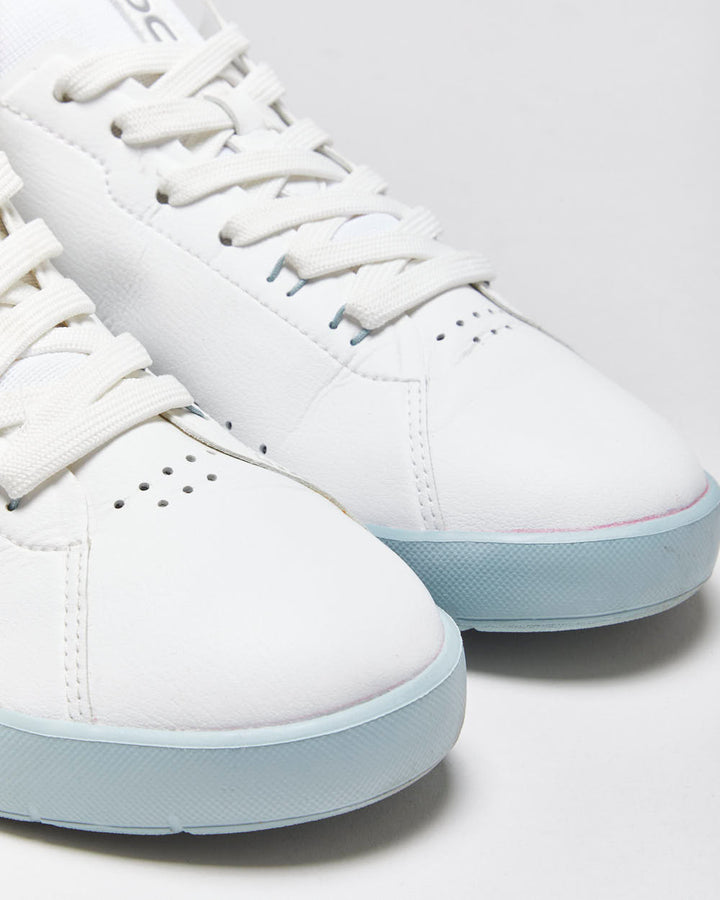 2024 ON Running Women's The Roger Low Top Tennis Trainers - UK5.5