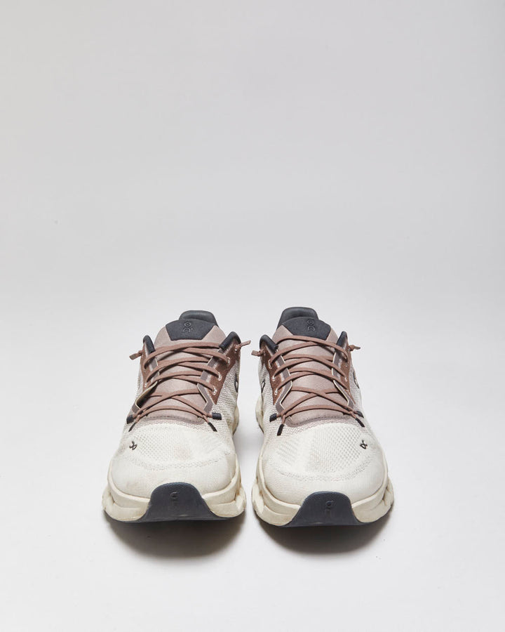 2024 ON Women's Cloudtilt Ivory/Clove/Sand Running Trainers - UK8
