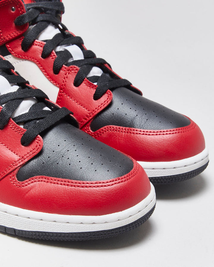 DS 2019 Nike Air Jordan 1 Mid GS Chicago Black Toe Trainers - UK6
