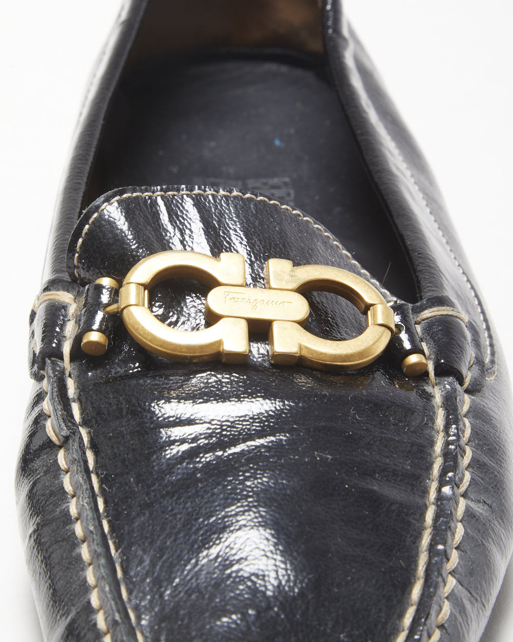 Salvatore Ferragamo Women's Black Patent Leather Gancini Horsebit Driving Loafers - UK7