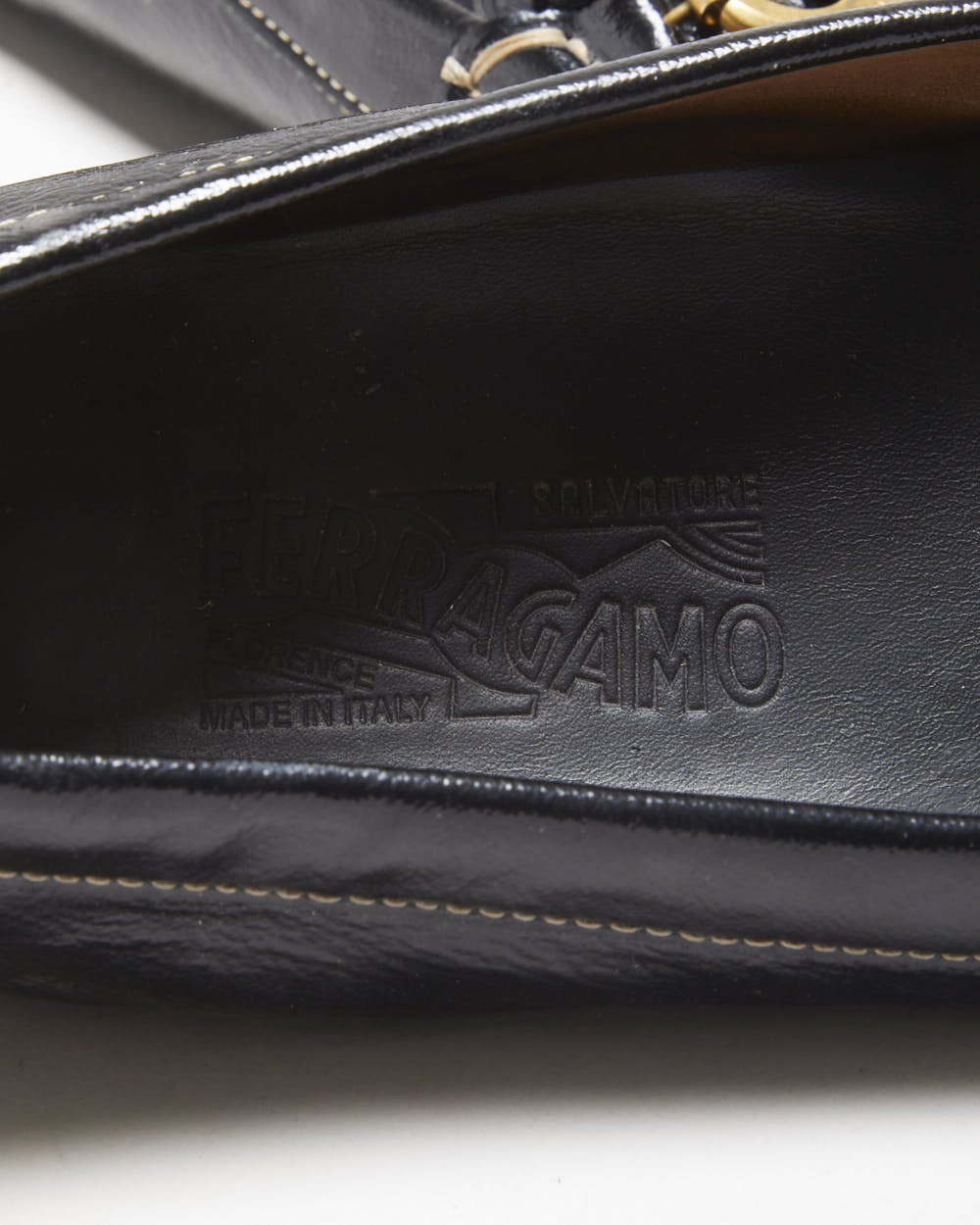 Salvatore Ferragamo Women's Black Patent Leather Gancini Horsebit Driving Loafers - UK7