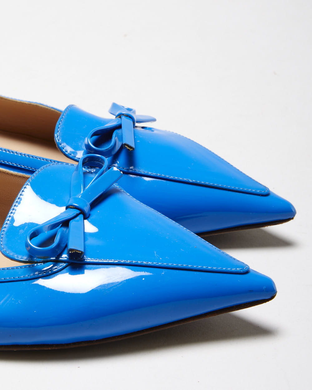 Valentino Garavani Women's Blu Vibrante Patent Leather Pointed Toe Bow Ballet Flats - UK5.5
