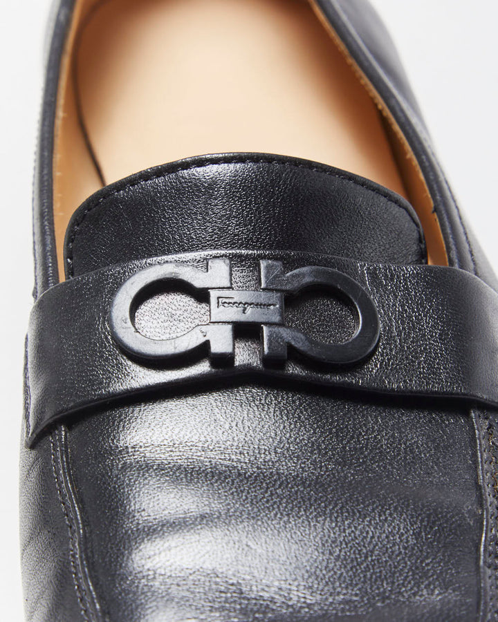 Salvatore Ferragamo Women's Black Leather Gancini Horesbit Heeled Loafers - UK3