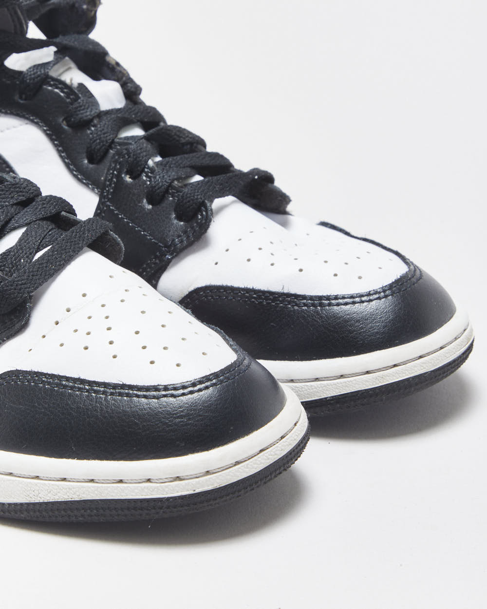 2023 Nike Air Jordan 1 Mid Women's Calfskin Leather Black/White PANDA Trainers - UK8