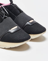Balenciaga Women's Black/Navy Race Runner Trainers - UK3