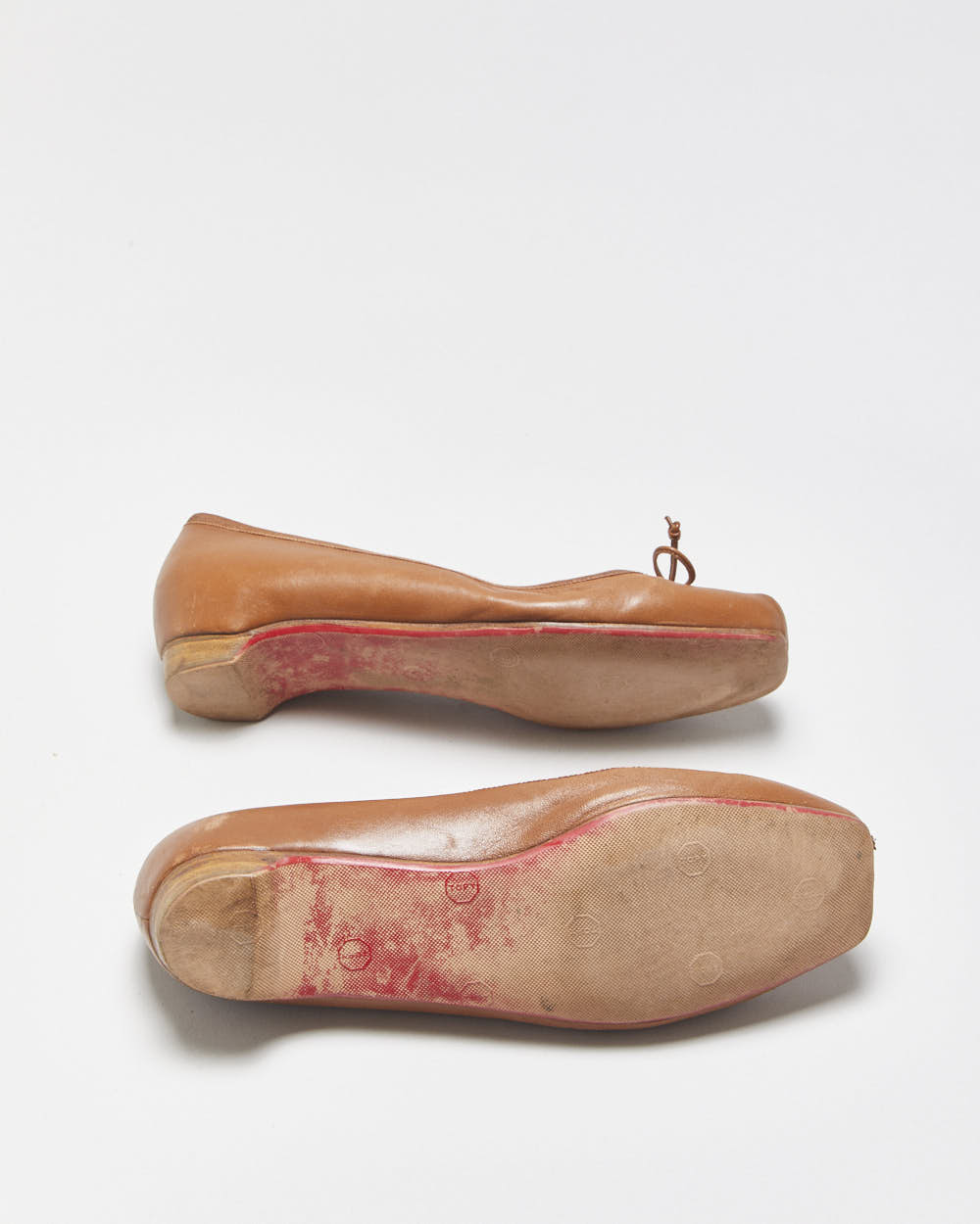 Vintage Louboutin Women's Hazelnut Calfskin Mamadrague Square-Toe Lace Ballet Flats - UK6