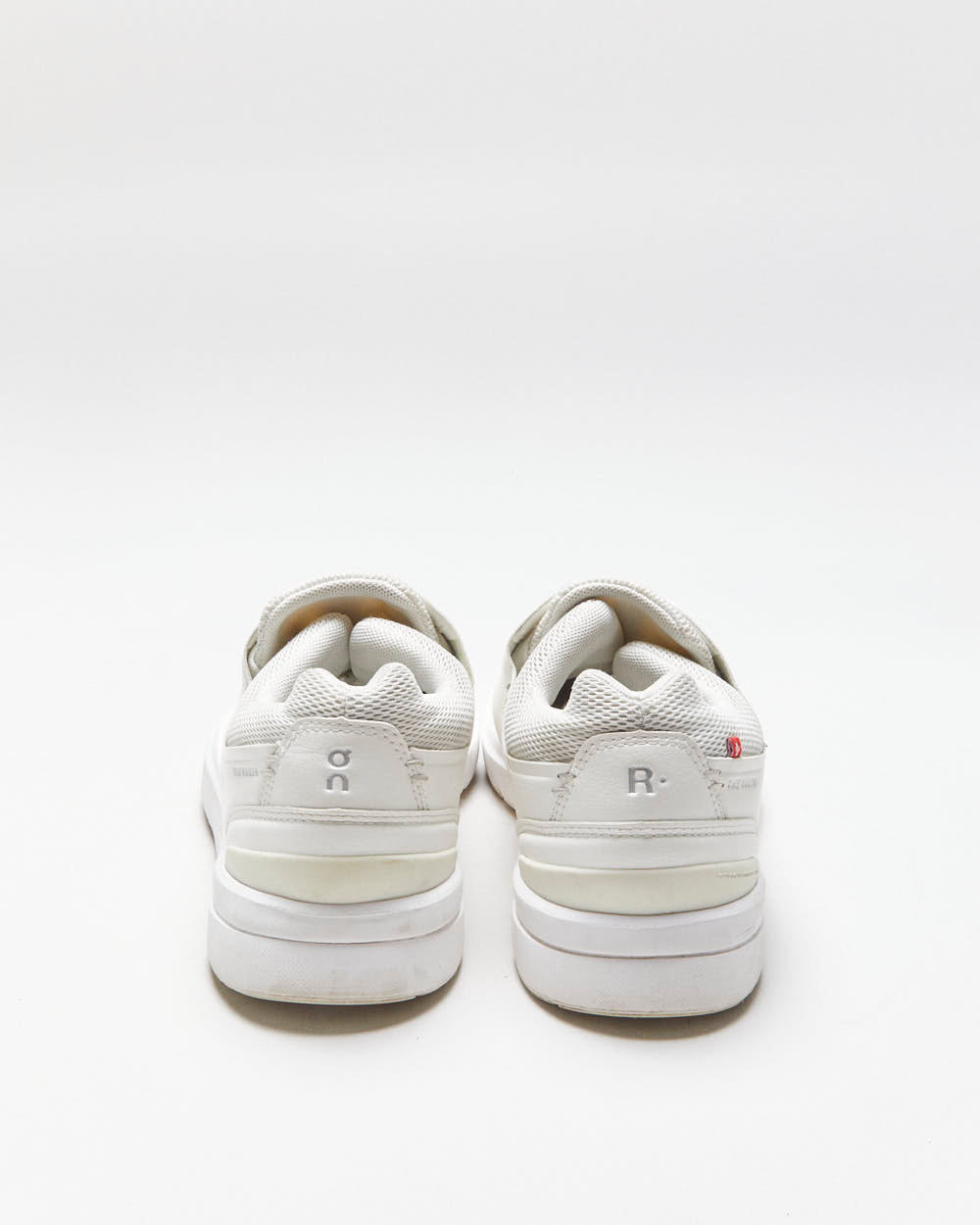 On Women's The Roger Advantage White Tennis Shoes - UK4.5