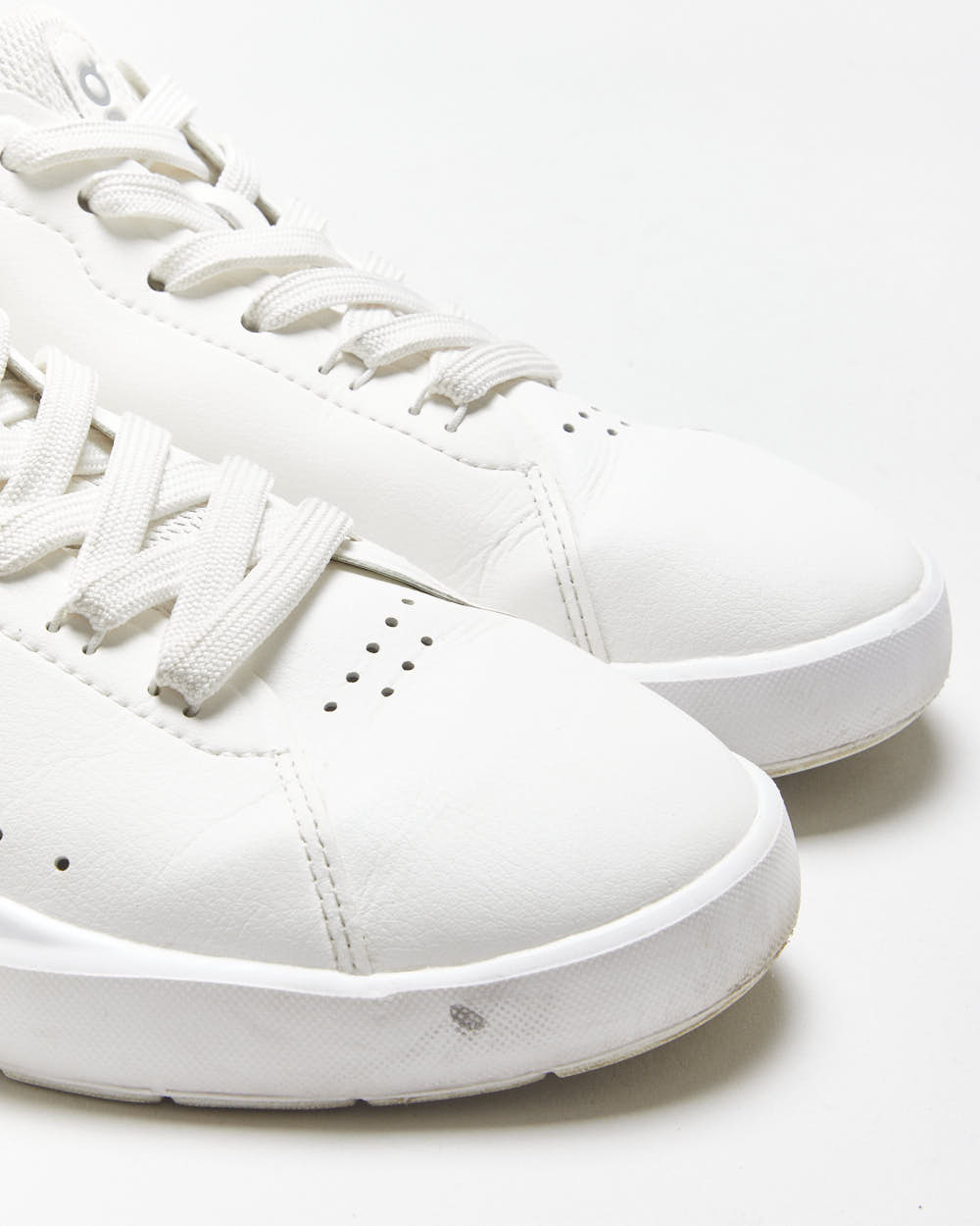 On Women's The Roger Advantage White Tennis Shoes - UK4.5
