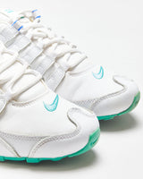 2015 Nike Shox NZ White/Racer Blue Women's Trainers - UK4.5